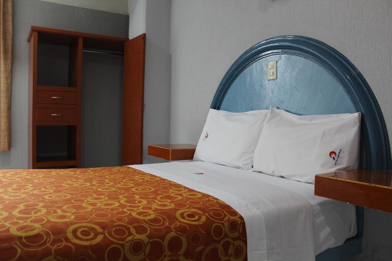 Hotel Central image