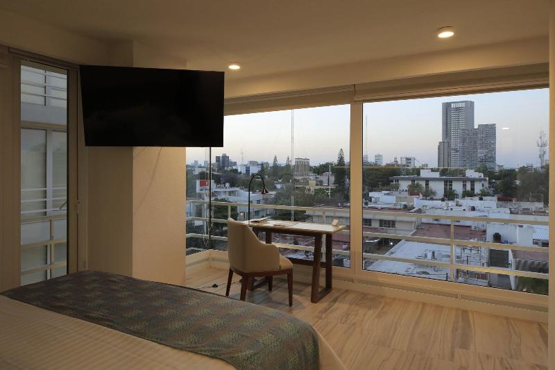 Hotel Velvet Plaza image
