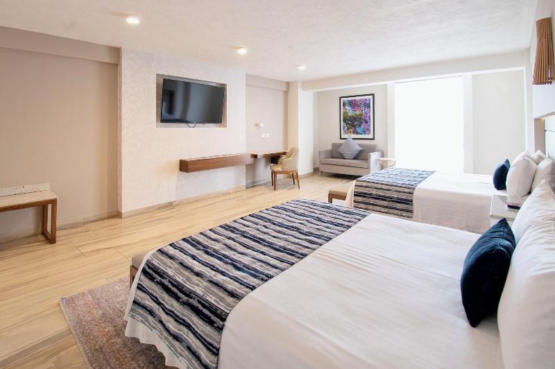 Hotel Velvet Plaza image