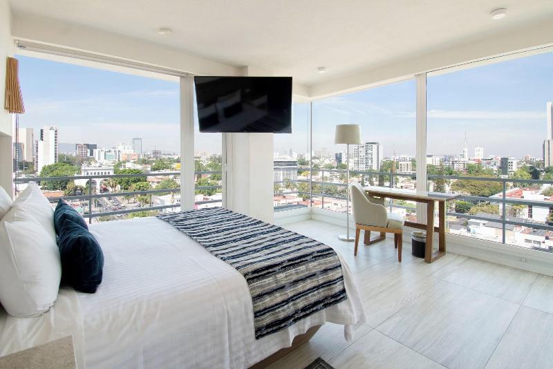 Hotel Velvet Plaza image