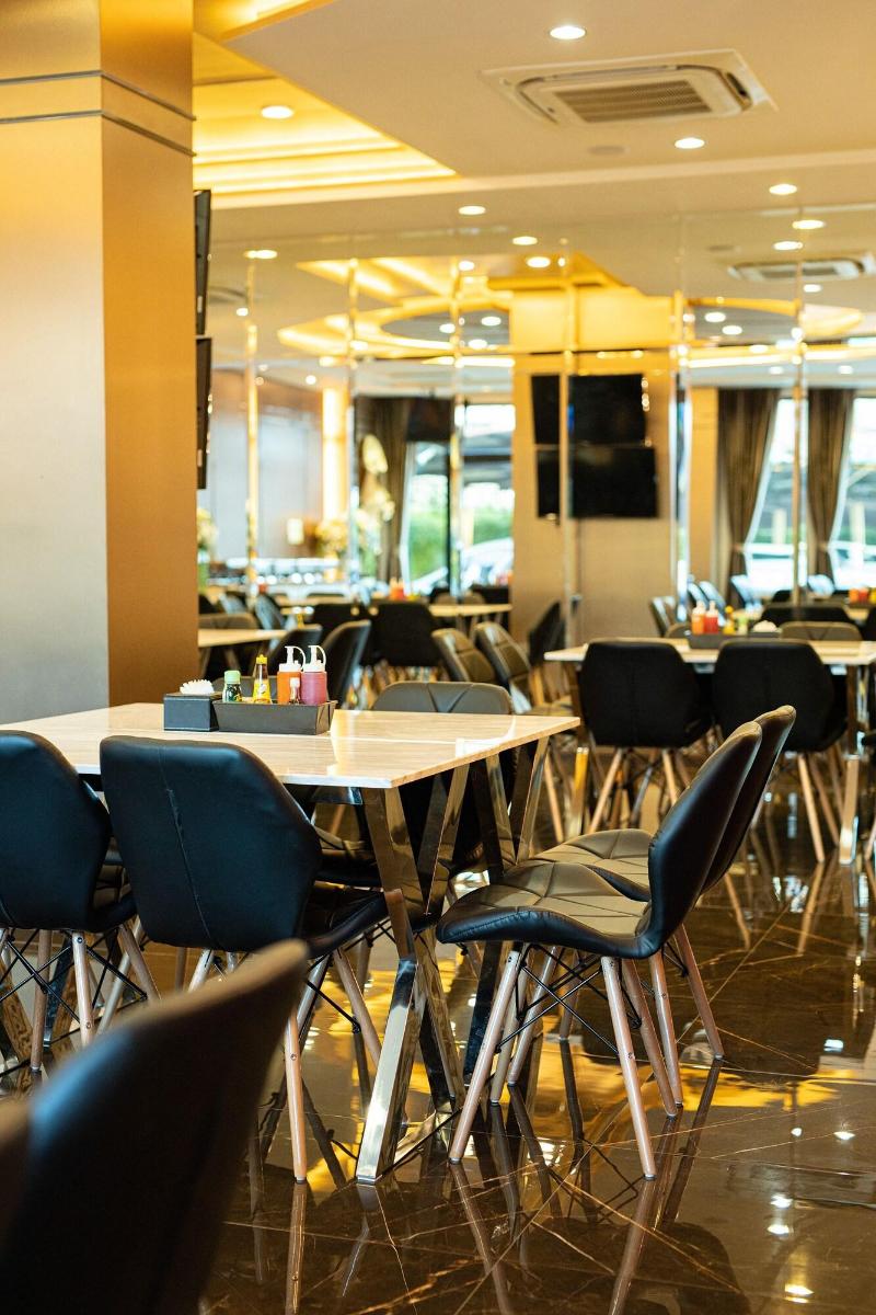 The Centris Hotel Phatthalung image