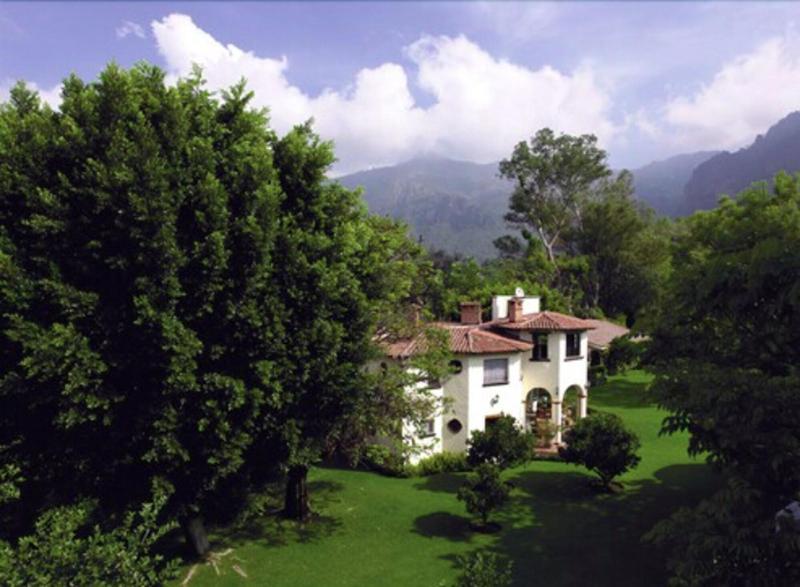 Casa Bugambilia image