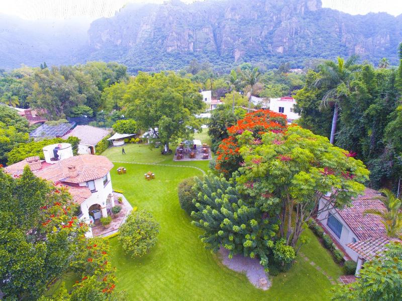 Casa Bugambilia image