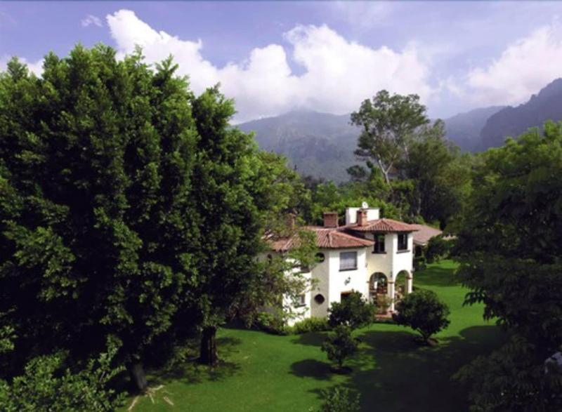 Casa Bugambilia image