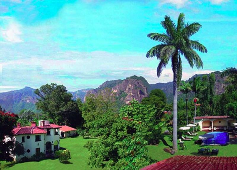 Casa Bugambilia image