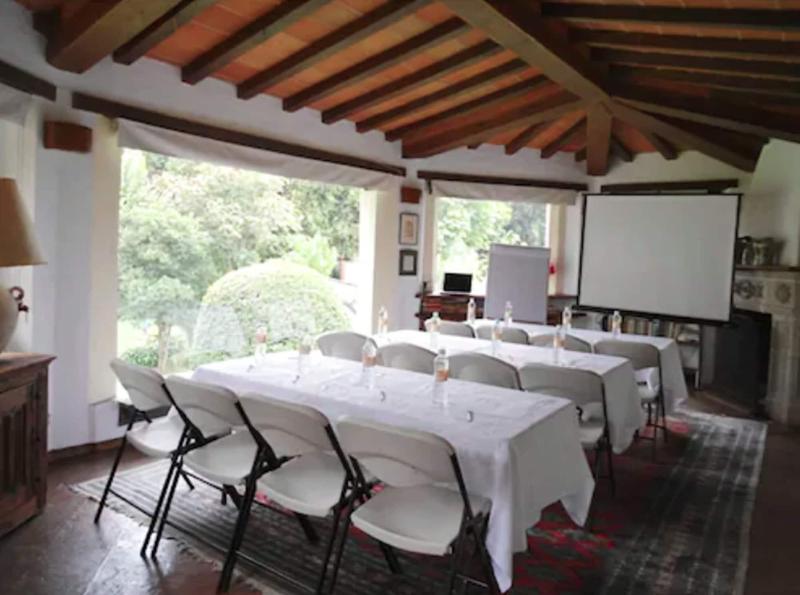 Casa Bugambilia image