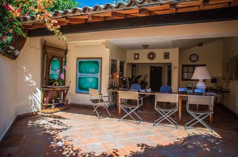 Casa Bugambilia image