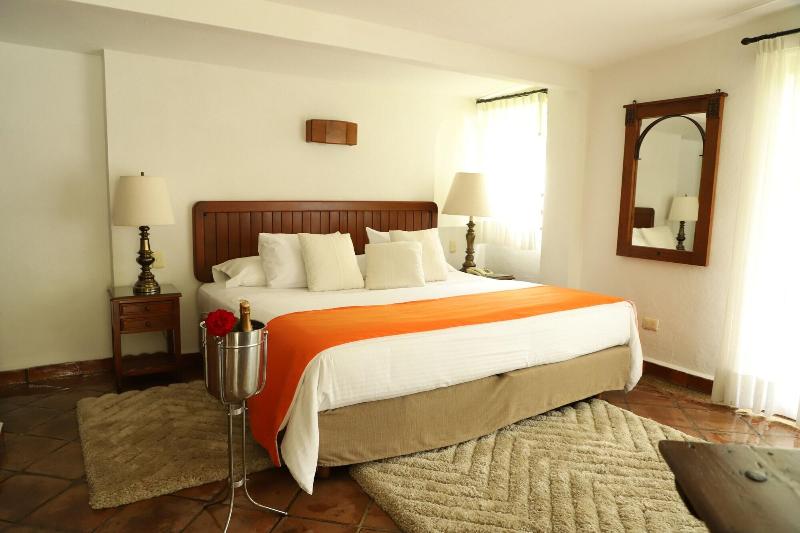 Casa Bugambilia image