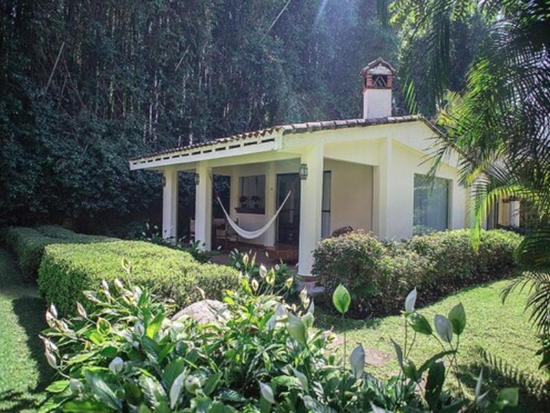 Casa Bugambilia image