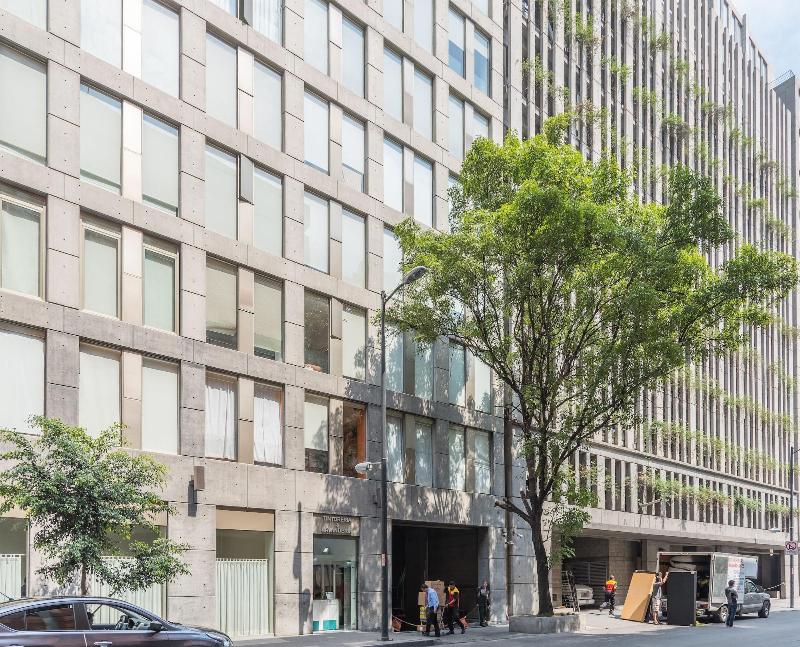 Boutique Apartment Downtown 7B image