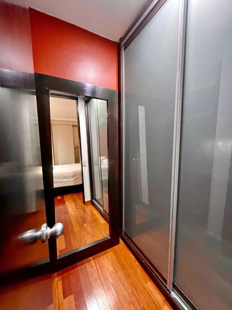 Boutique Apartment Downtown 7B image
