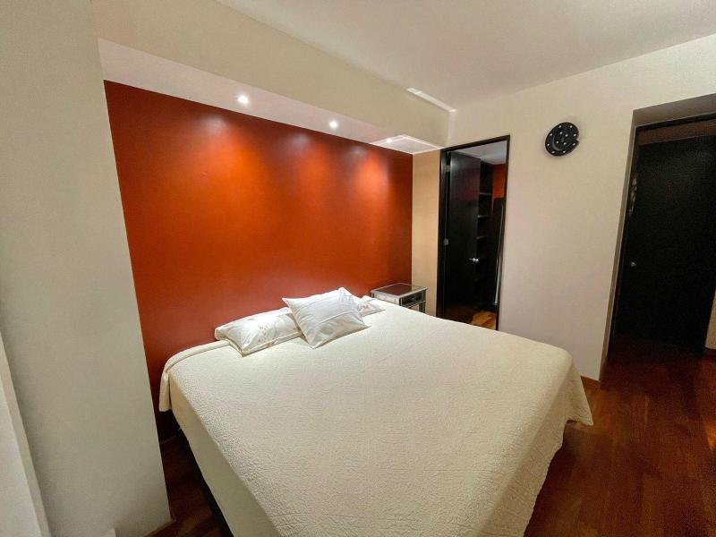 Boutique Apartment Downtown 7B image