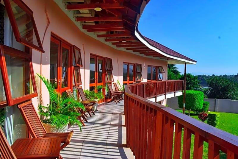 Riverview Inn — general view