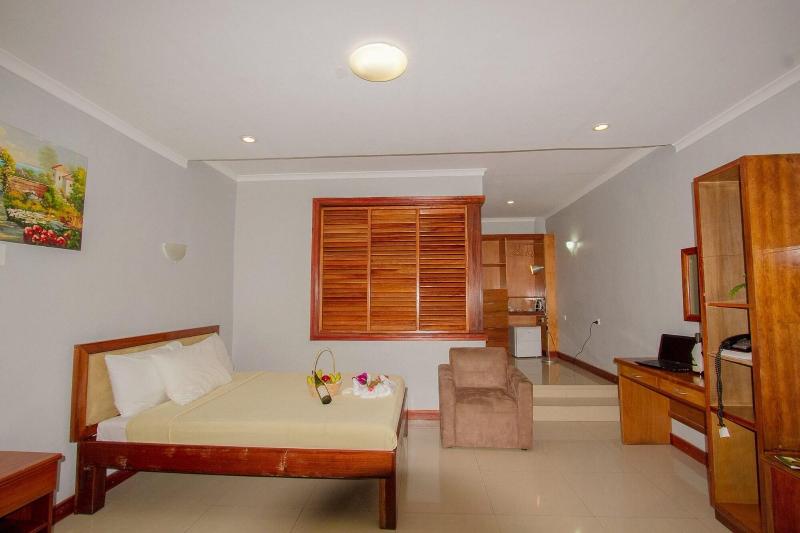 The Hideaway Hotel image