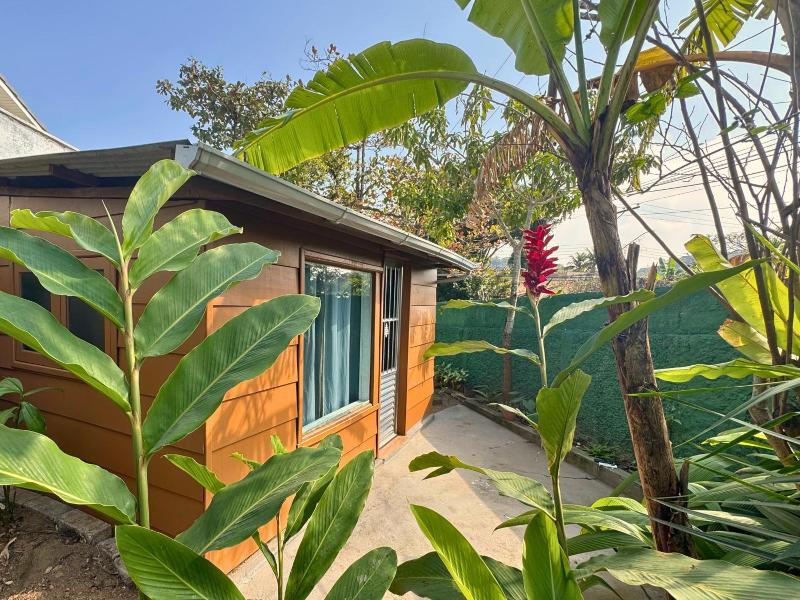 Tombo Beach Hostel