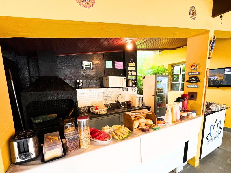 Tombo Beach Hostel