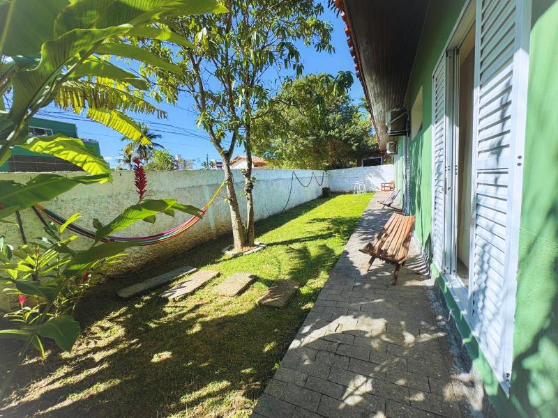 Tombo Beach Hostel — photo 163