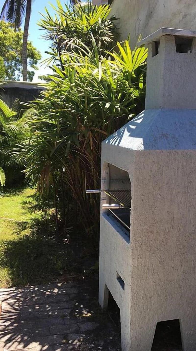Tombo Beach Hostel