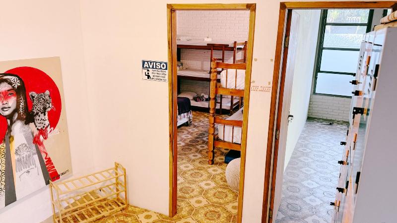 Tombo Beach Hostel