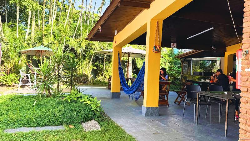 Tombo Beach Hostel — photo 73