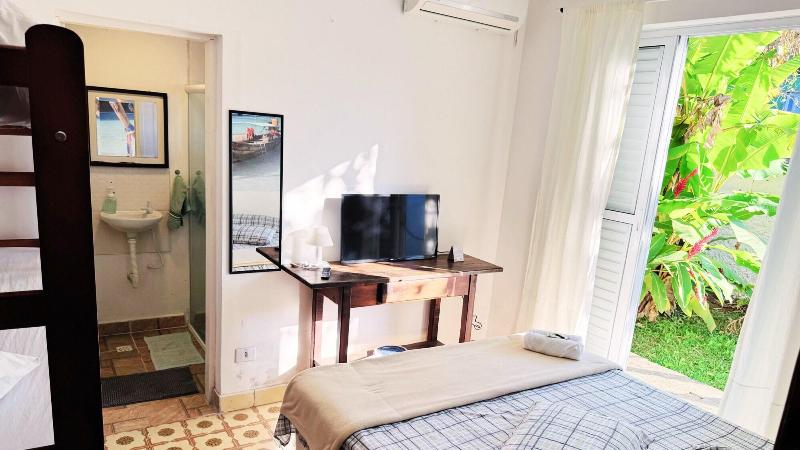 Tombo Beach Hostel — photo 72
