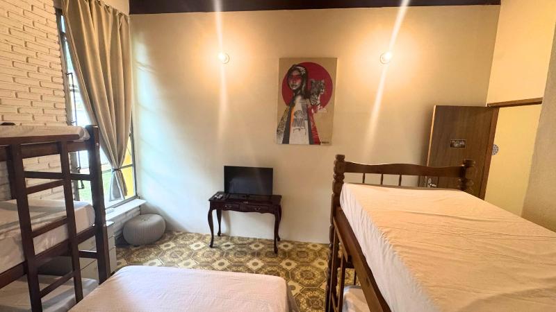 Tombo Beach Hostel — photo 85