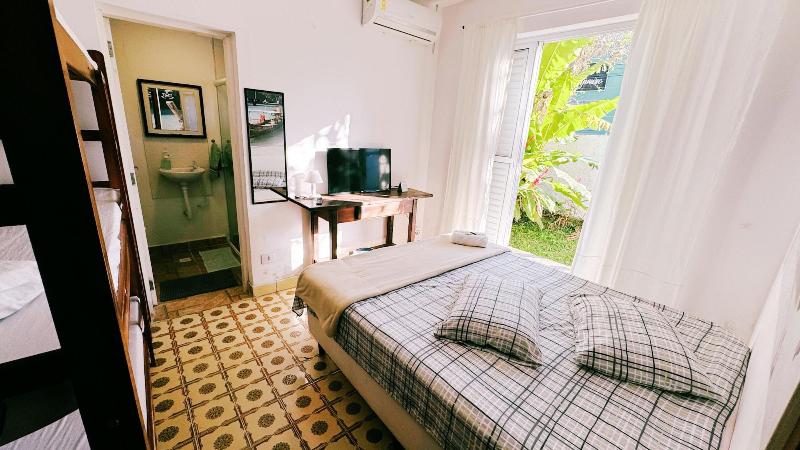 Tombo Beach Hostel — photo 14