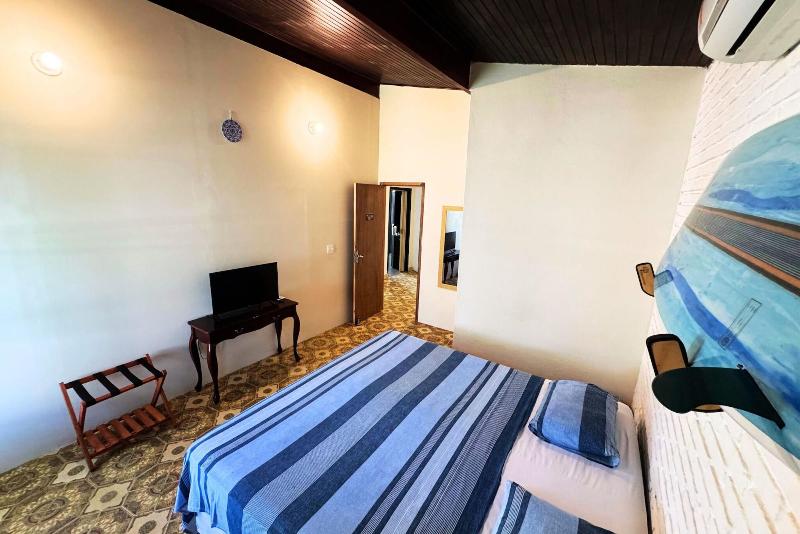Tombo Beach Hostel — photo 26