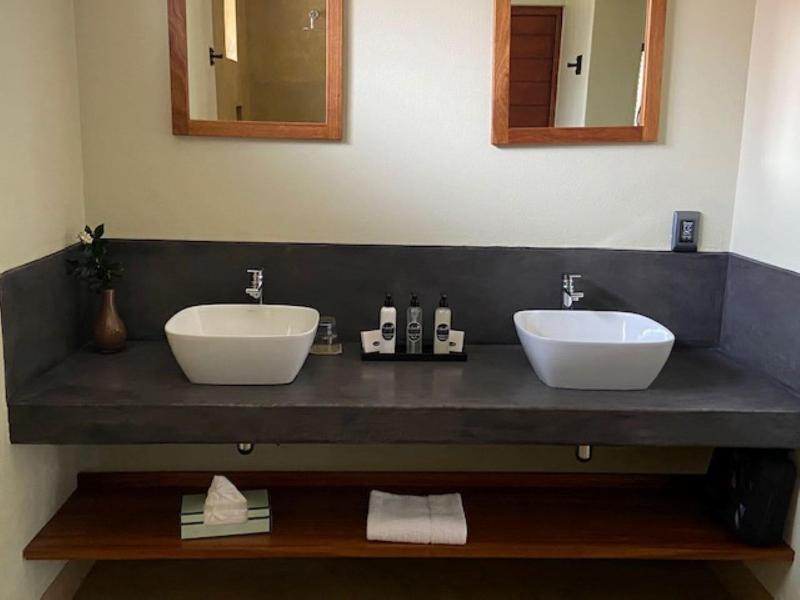 La Lechere Guest House image