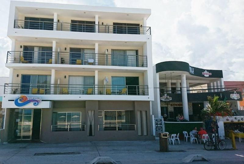 Hotel & Suites Domani image