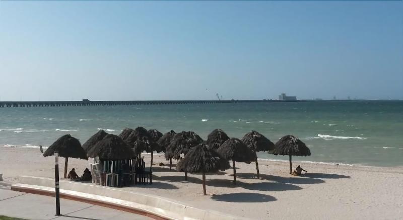 Hotel & Suites Domani image