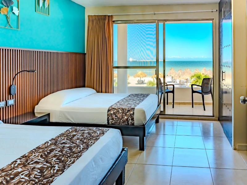 Hotel & Suites Domani image