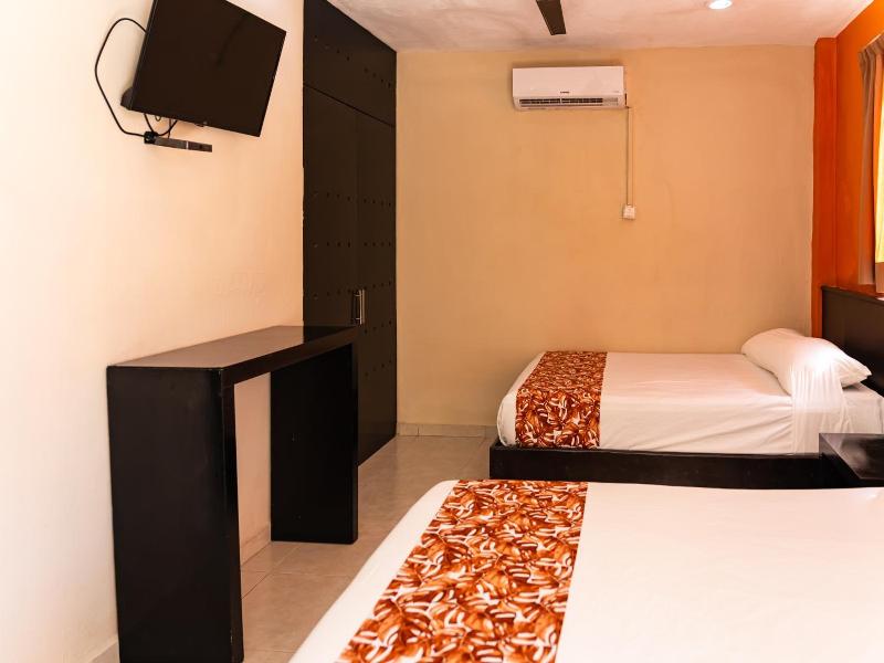 Hotel & Suites Domani image