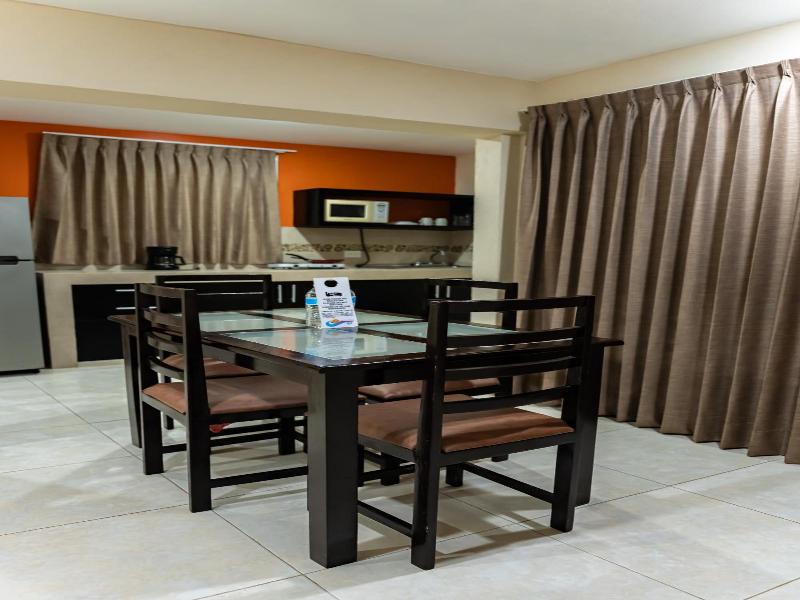 Hotel & Suites Domani image