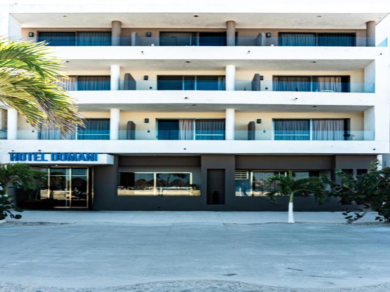 Hotel & Suites Domani image