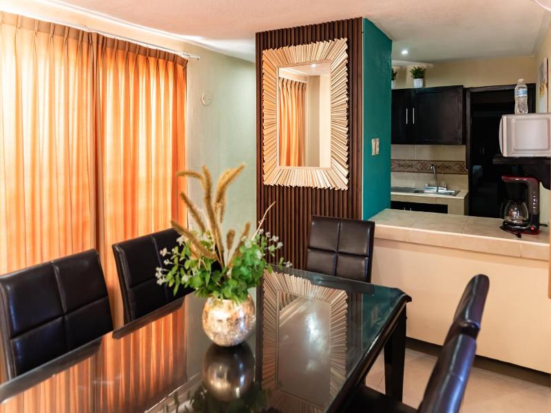 Hotel & Suites Domani image
