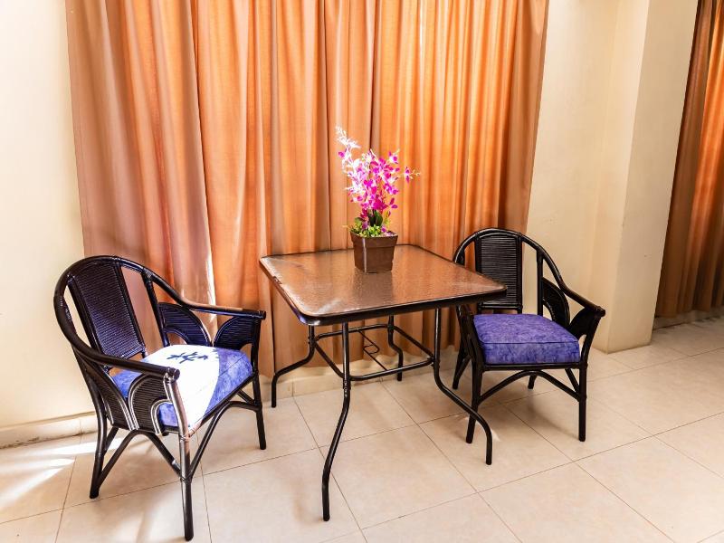 Hotel & Suites Domani image