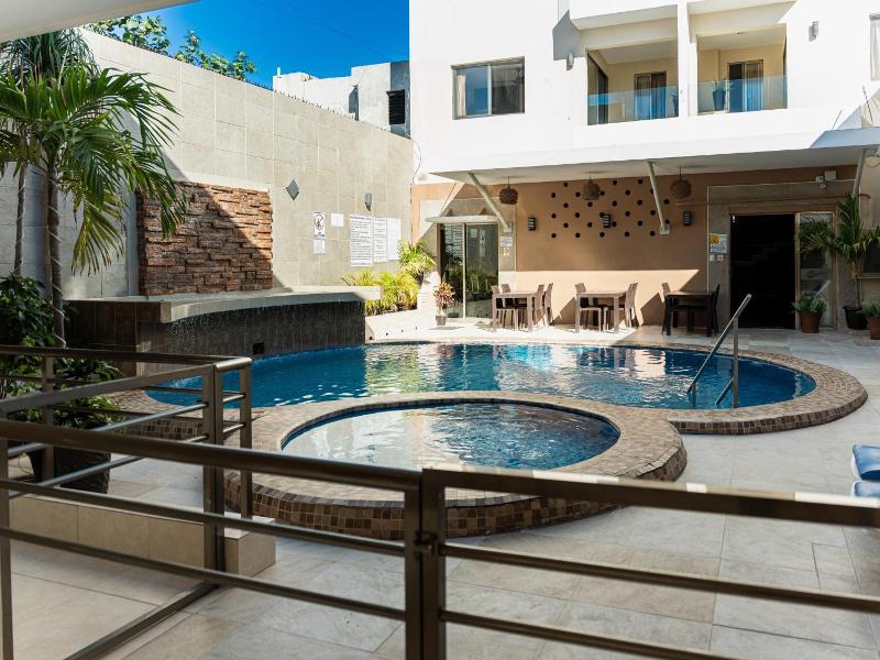 Hotel & Suites Domani image