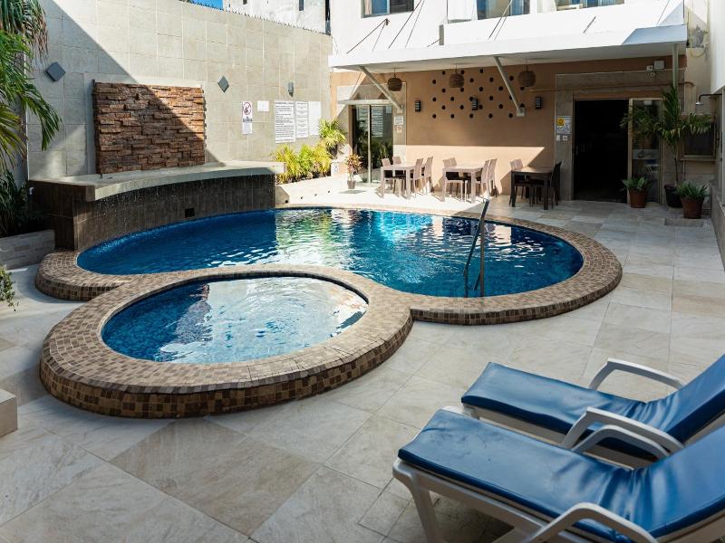 Hotel & Suites Domani image