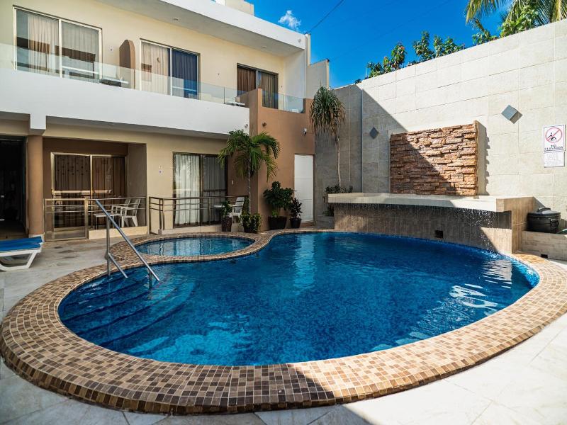 Hotel & Suites Domani image