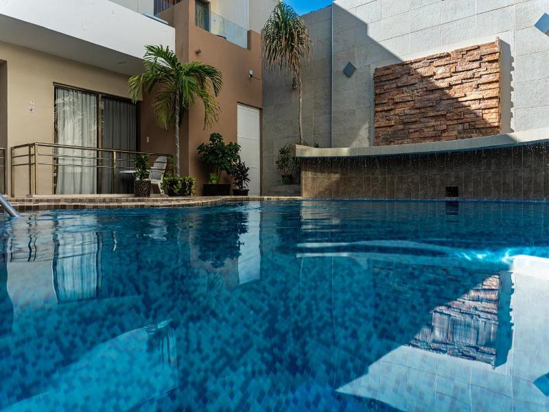 Hotel & Suites Domani image