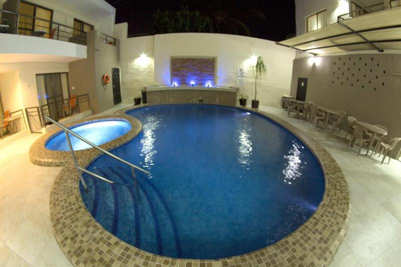 Hotel & Suites Domani image