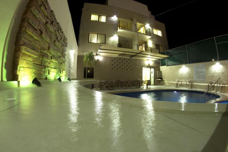 Hotel & Suites Domani image