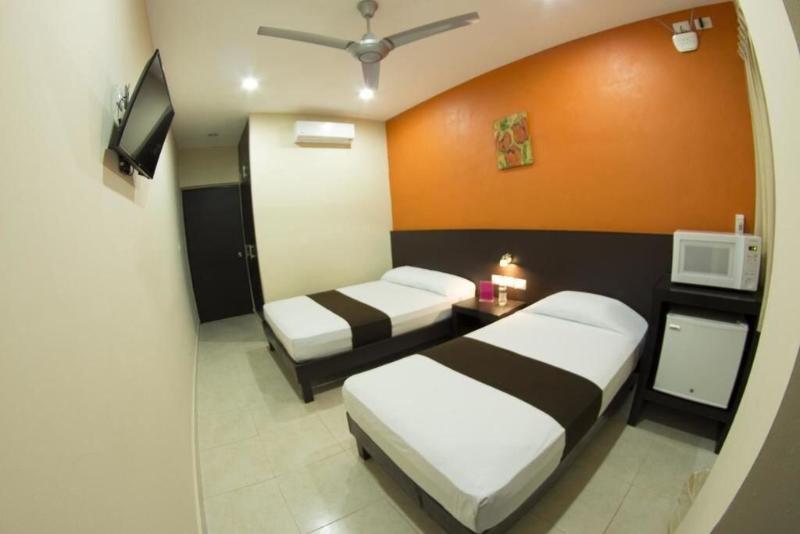 Hotel & Suites Domani image