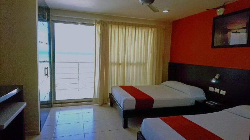 Hotel & Suites Domani image