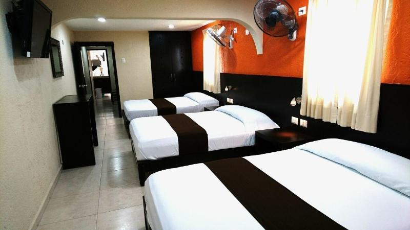 Hotel & Suites Domani image