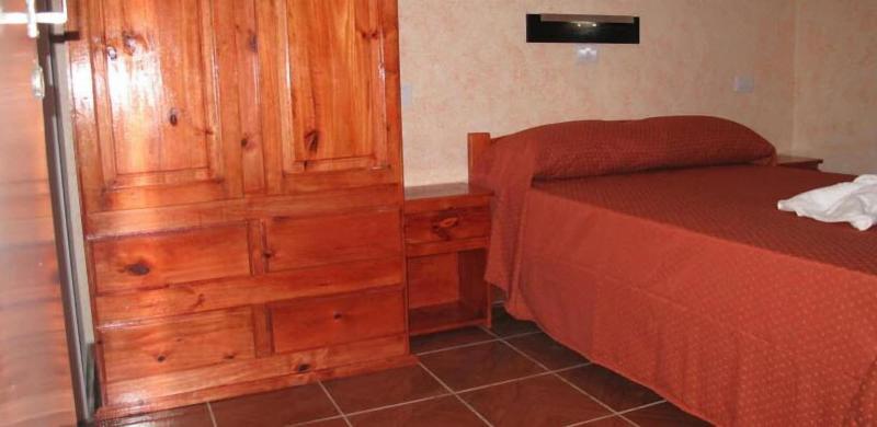 Los Cedros Hotel image