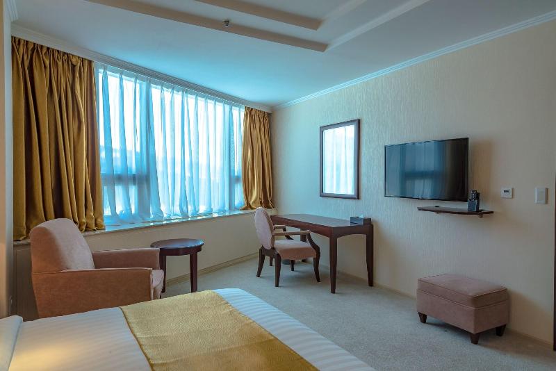 Mega Palace Hotel - фото отеля