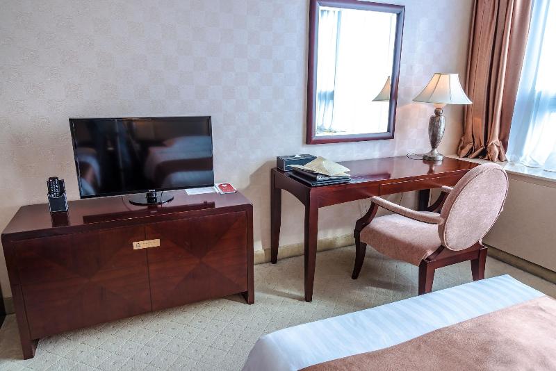 Mega Palace Hotel - фото отеля
