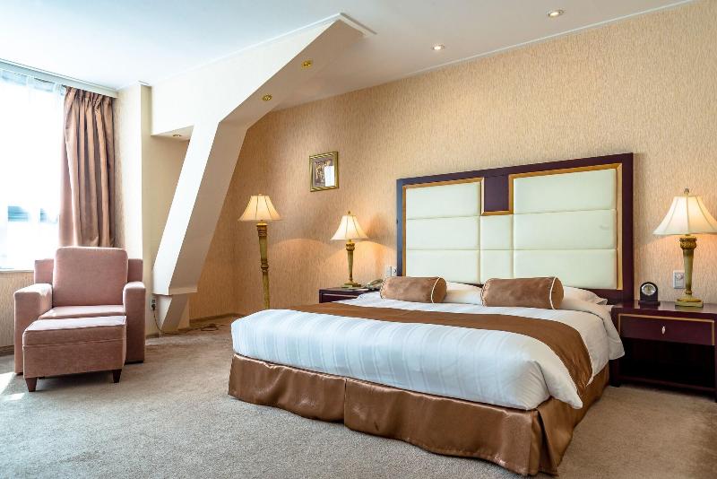 Mega Palace Hotel - фото отеля